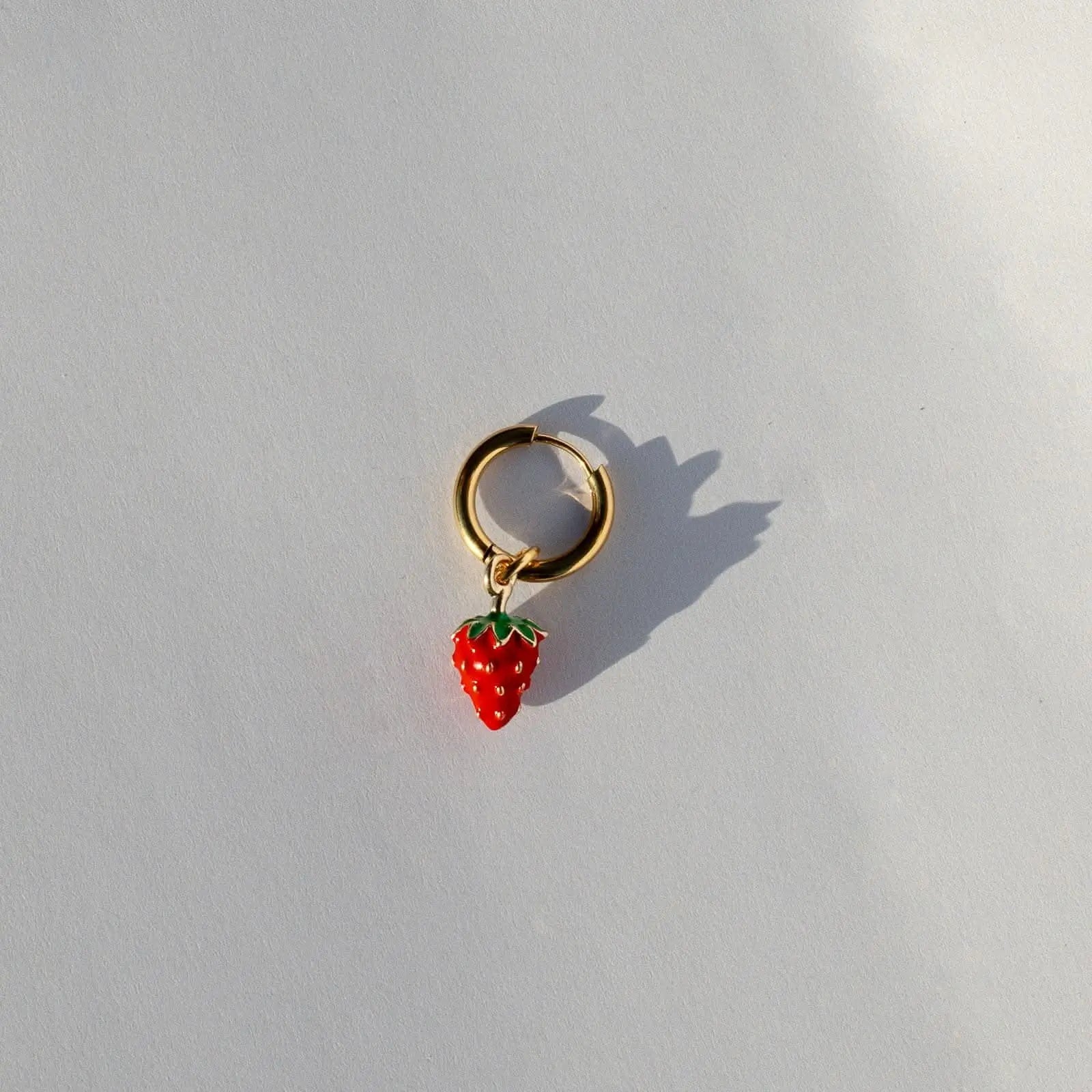 Boucle d'oreille Fraise