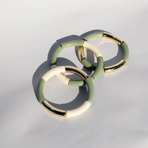 Trio de bracelets vert sauge en résine Trio de bracelets vert sauge en résine