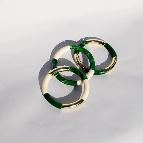 Trio de bracelets vert foncé en résine Trio de bracelets vert foncé en résine