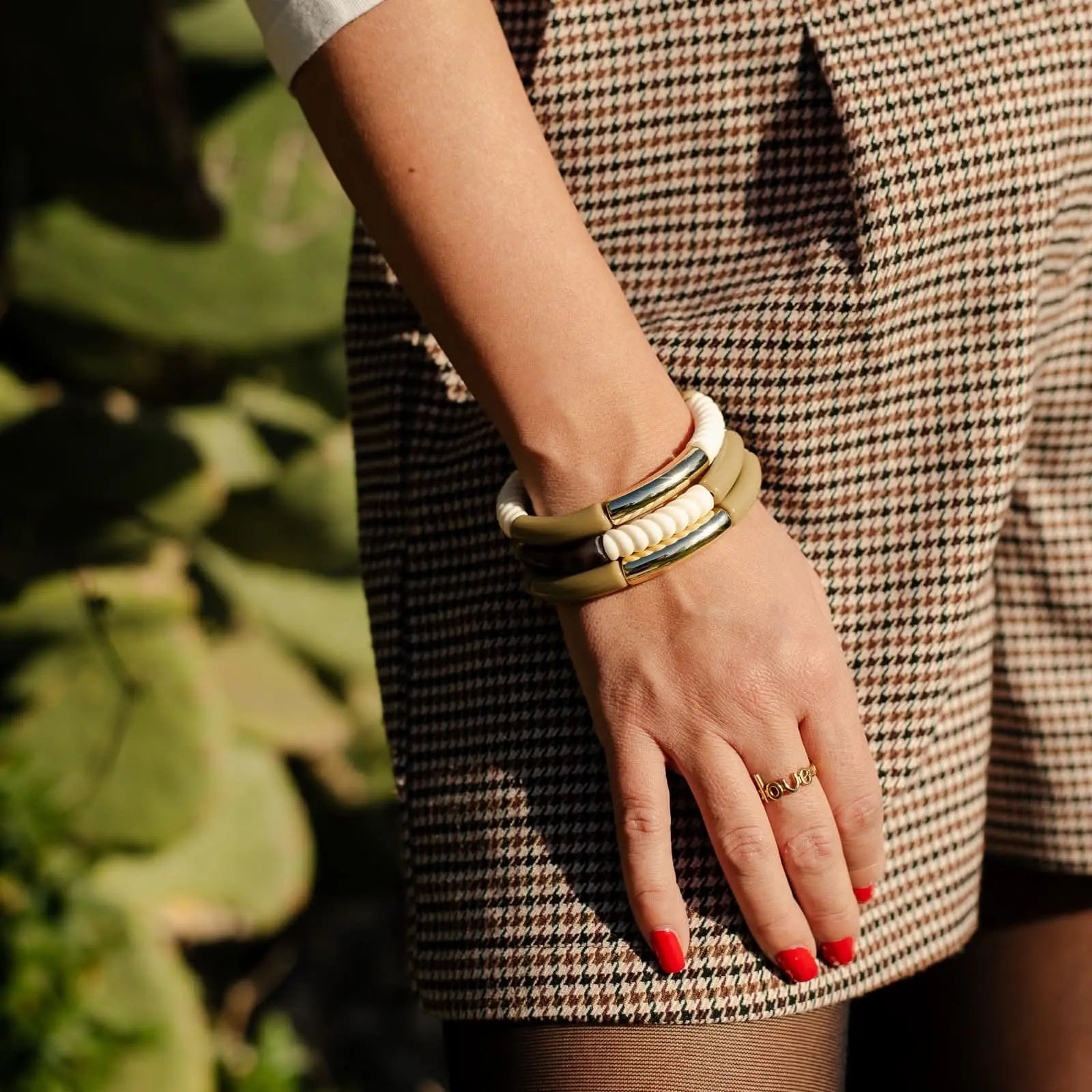 Trio de bracelets vert olive en résine