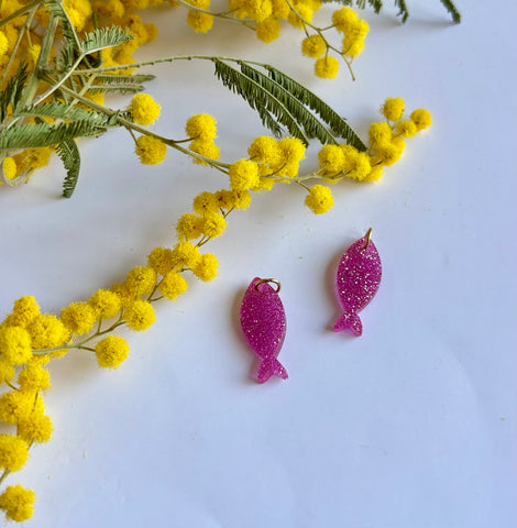 Paire de deux charms résine