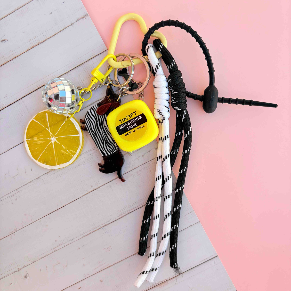 Grigri de sac chien zèbre jaune