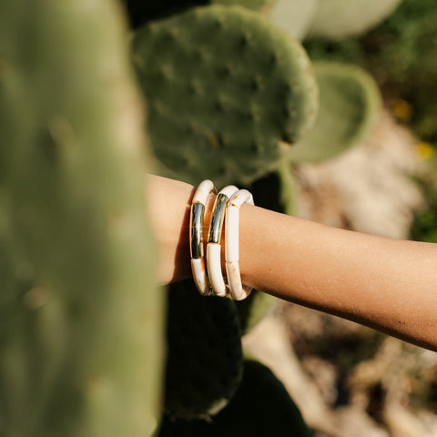 Trio de bracelets beige et blanc en résine Seychelles