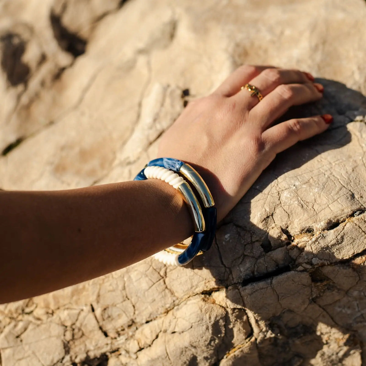 Duo de bracelets bleu en résine